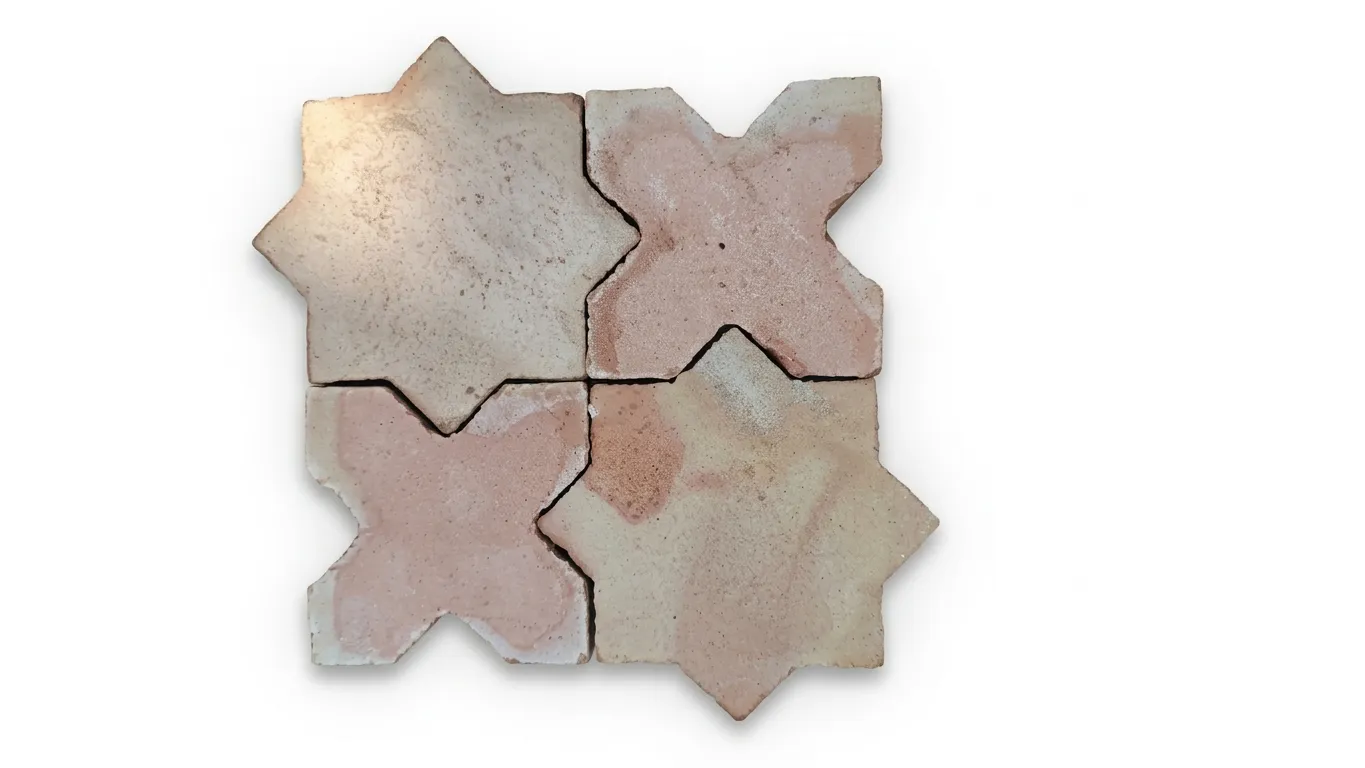 Suelo de terracota de cruz y estrella Fajalauza